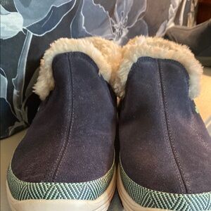 Ryka Navy Slip-On Shoes with Faux Fur Lining size 8